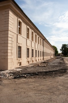 Dokončuje se rekonstrukce budovy bývalých Dělostřeleckých kasáren.