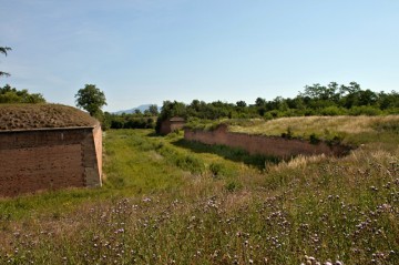 Hlavní příkop u bastionu 2 v roce 2012.