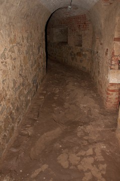 Bahno v podzemí kasemat bastionu 5.
