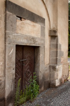 Jedny z dveří strážnic Litoměřické brány – rok 2012.